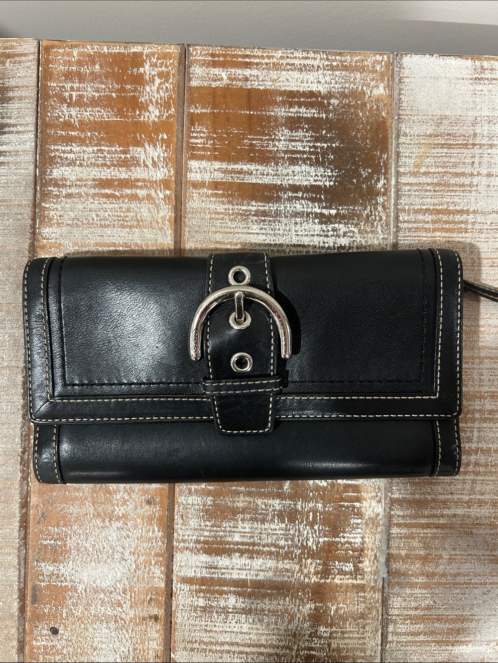 Vintage Coach SoHo Black Leather Buckle Wallet Beige Interior